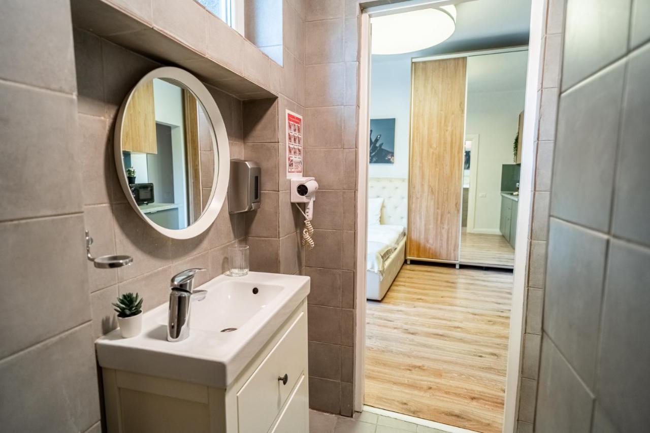 Cozy Apartments Near Calea Victoriei 布加勒斯特 外观 照片