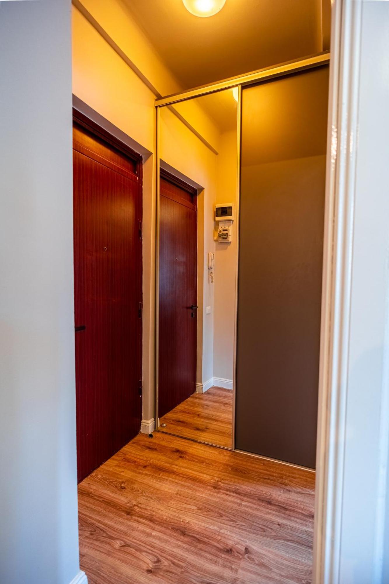 Cozy Apartments Near Calea Victoriei 布加勒斯特 外观 照片